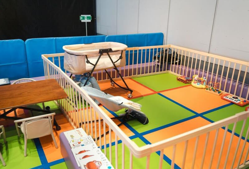 We will provide childcare services for those who come to the venue on the day of the event！ （Application form posted）
